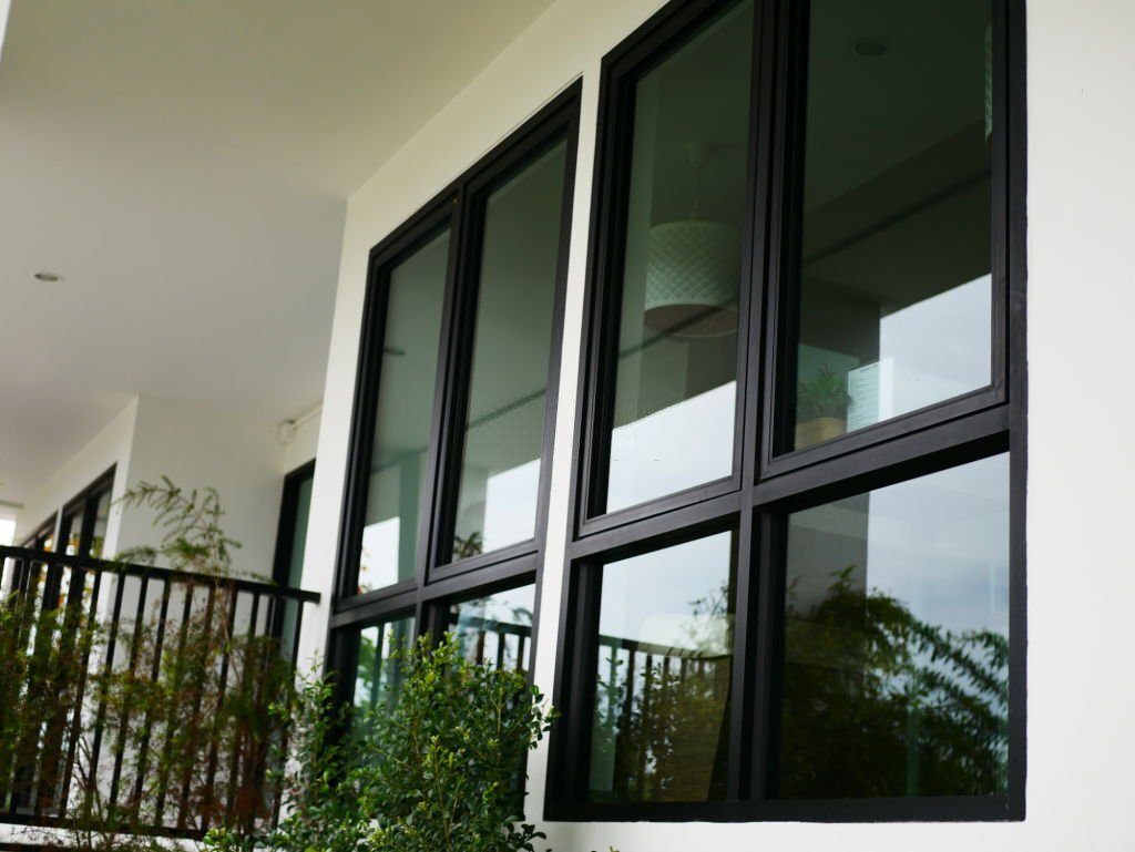 Window, Aluminum, Glass – Material, Light – Natural, Reflection